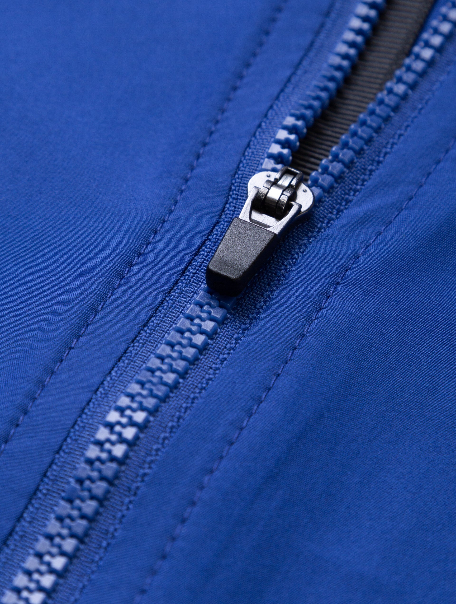 Rh-00898 DrkCobalt/BrightWhite