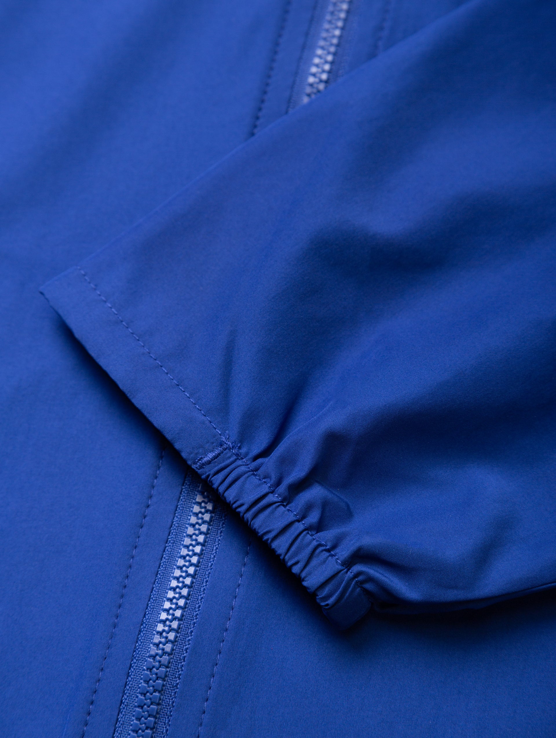 Rh-00898 DrkCobalt/BrightWhite