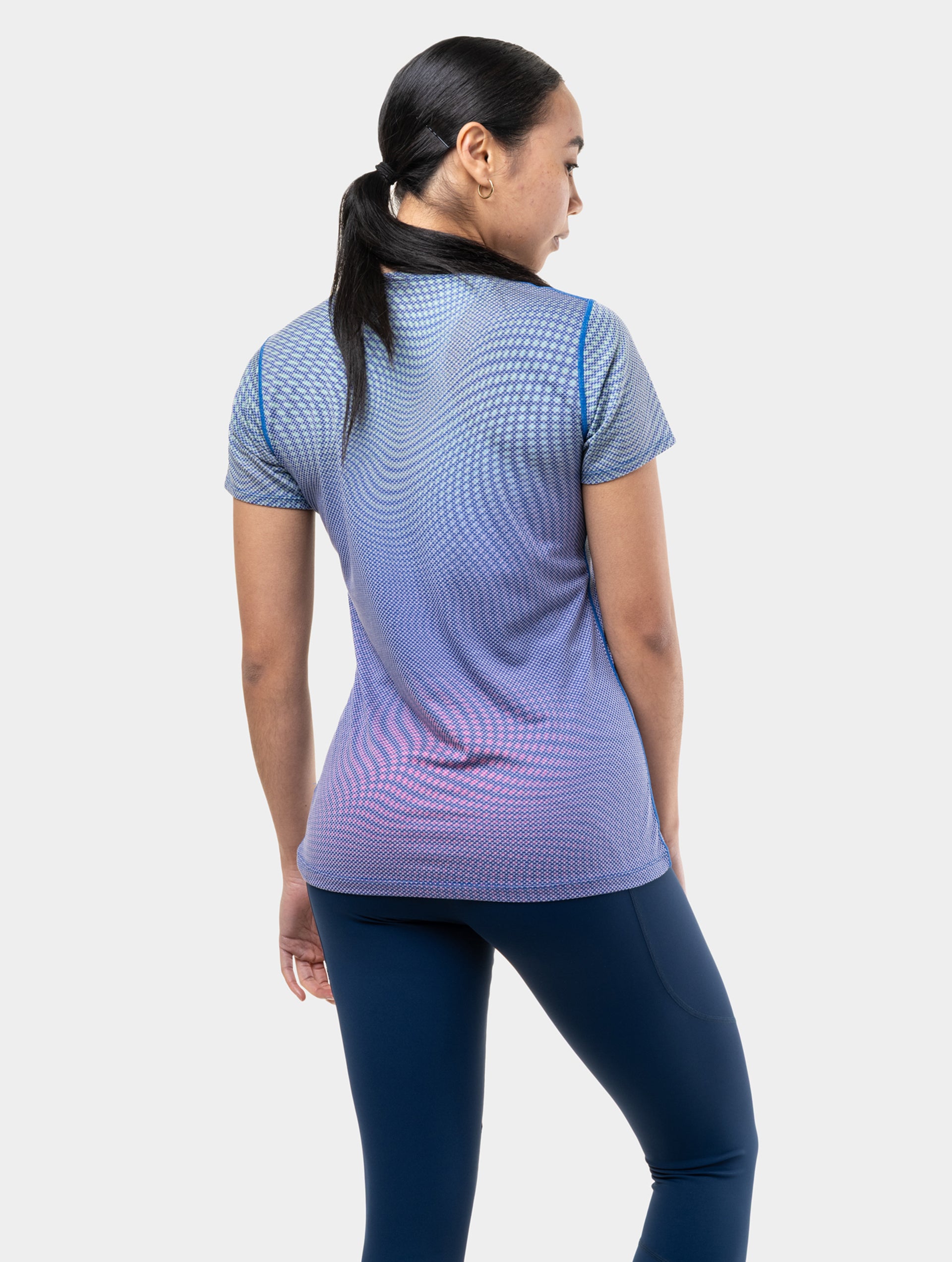 Rh-01455 ClassicBlueRefraction