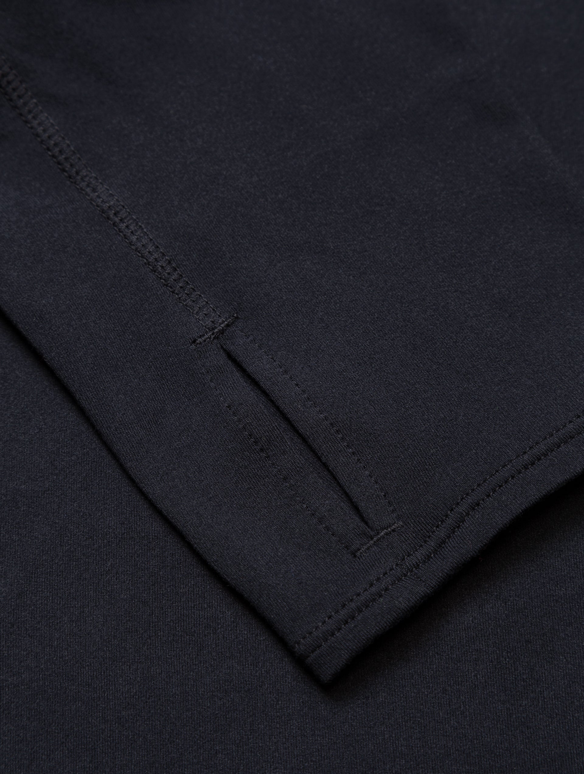 RH-00681 Black/Bright White