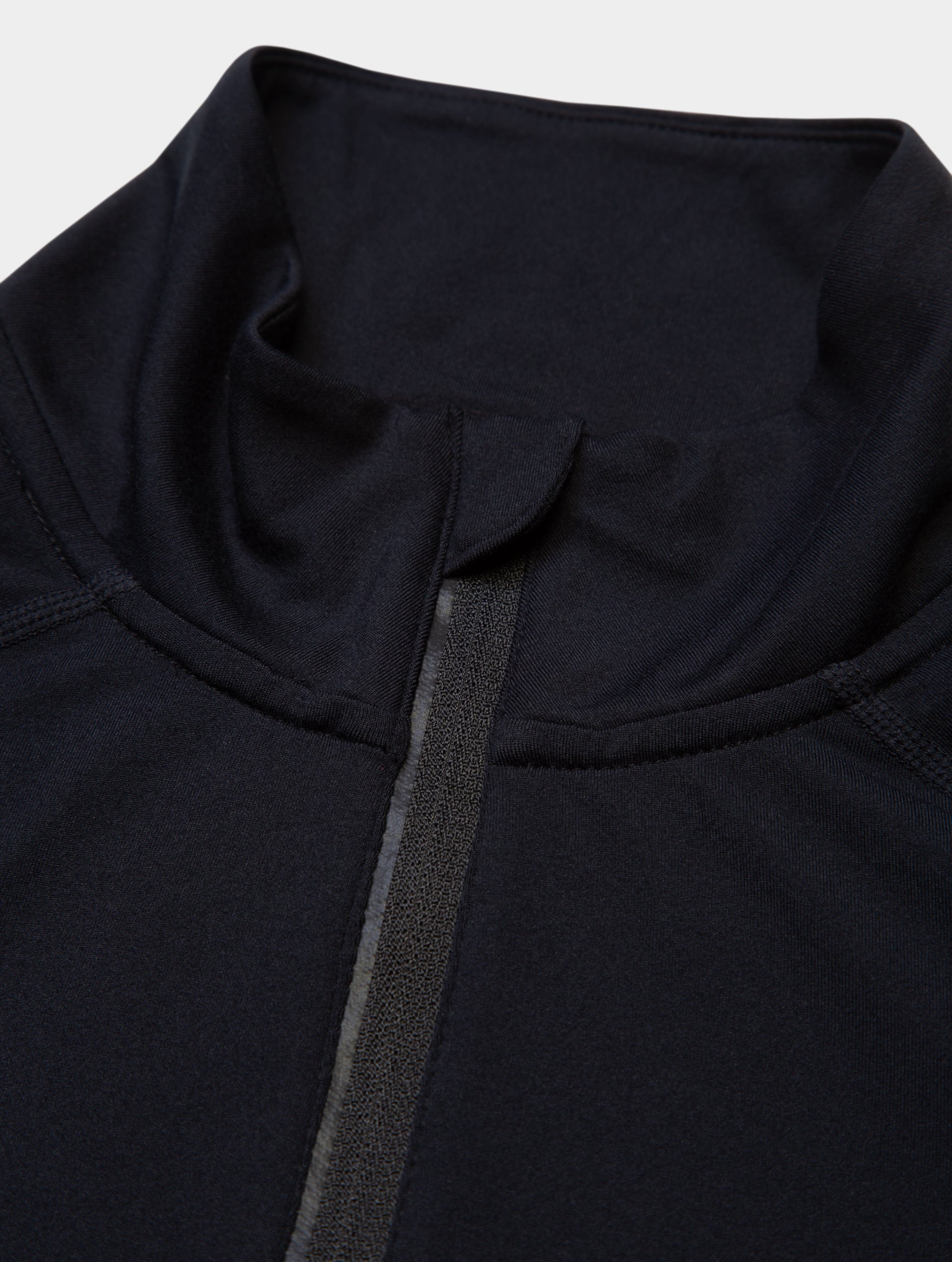 RH-00681 Black/Bright White