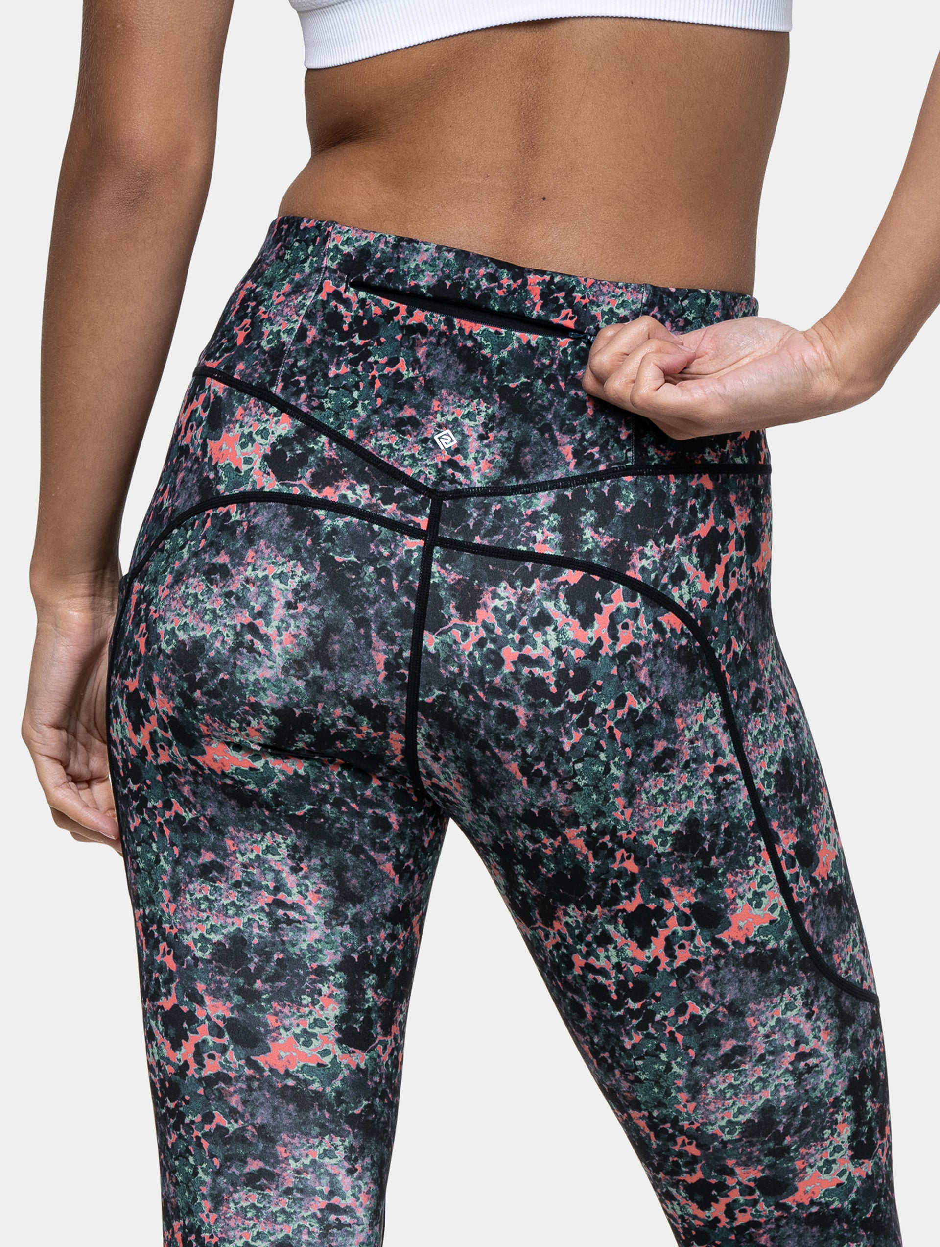 Rh-01295 Coralescent