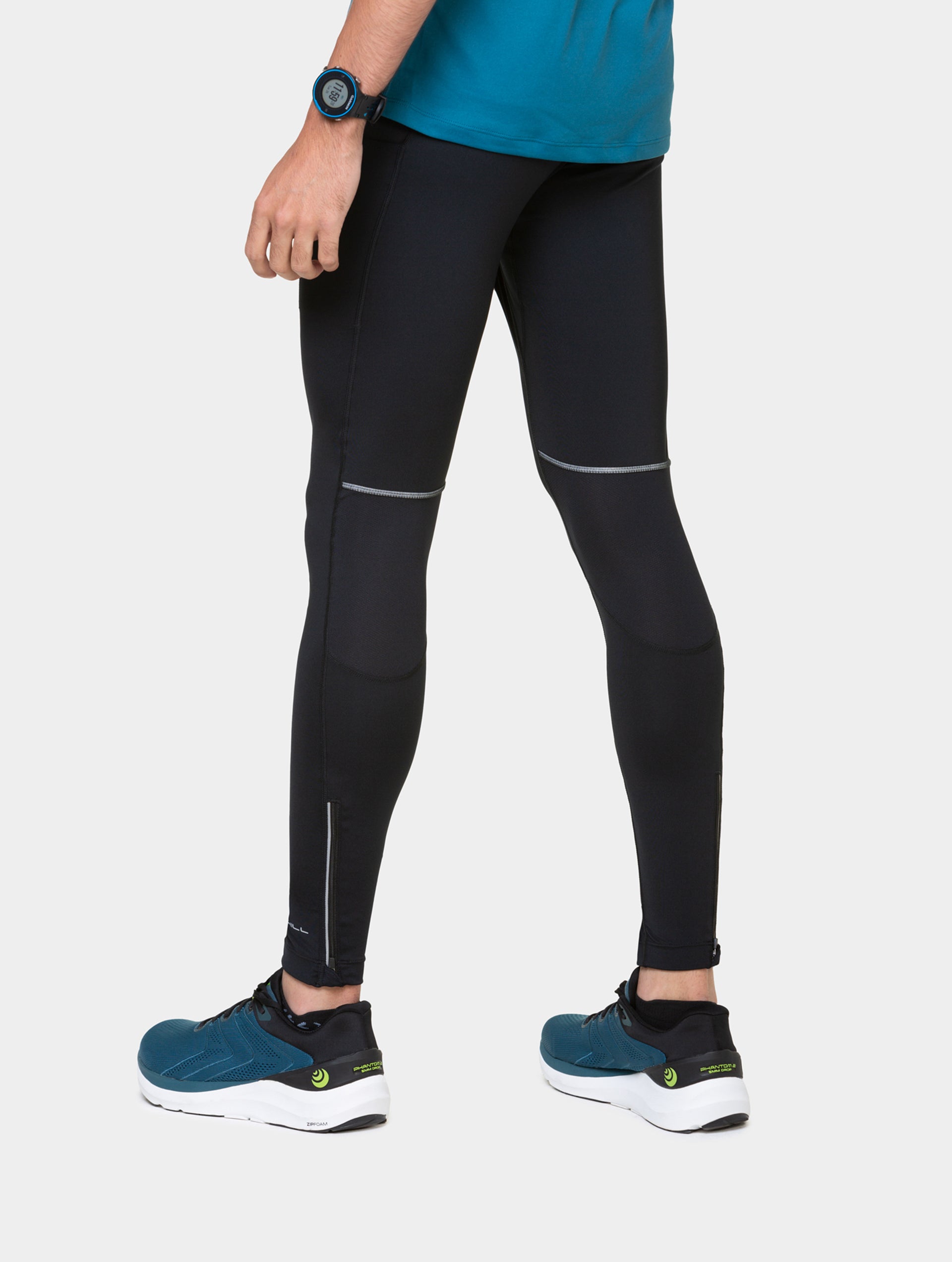 R009 All Black
