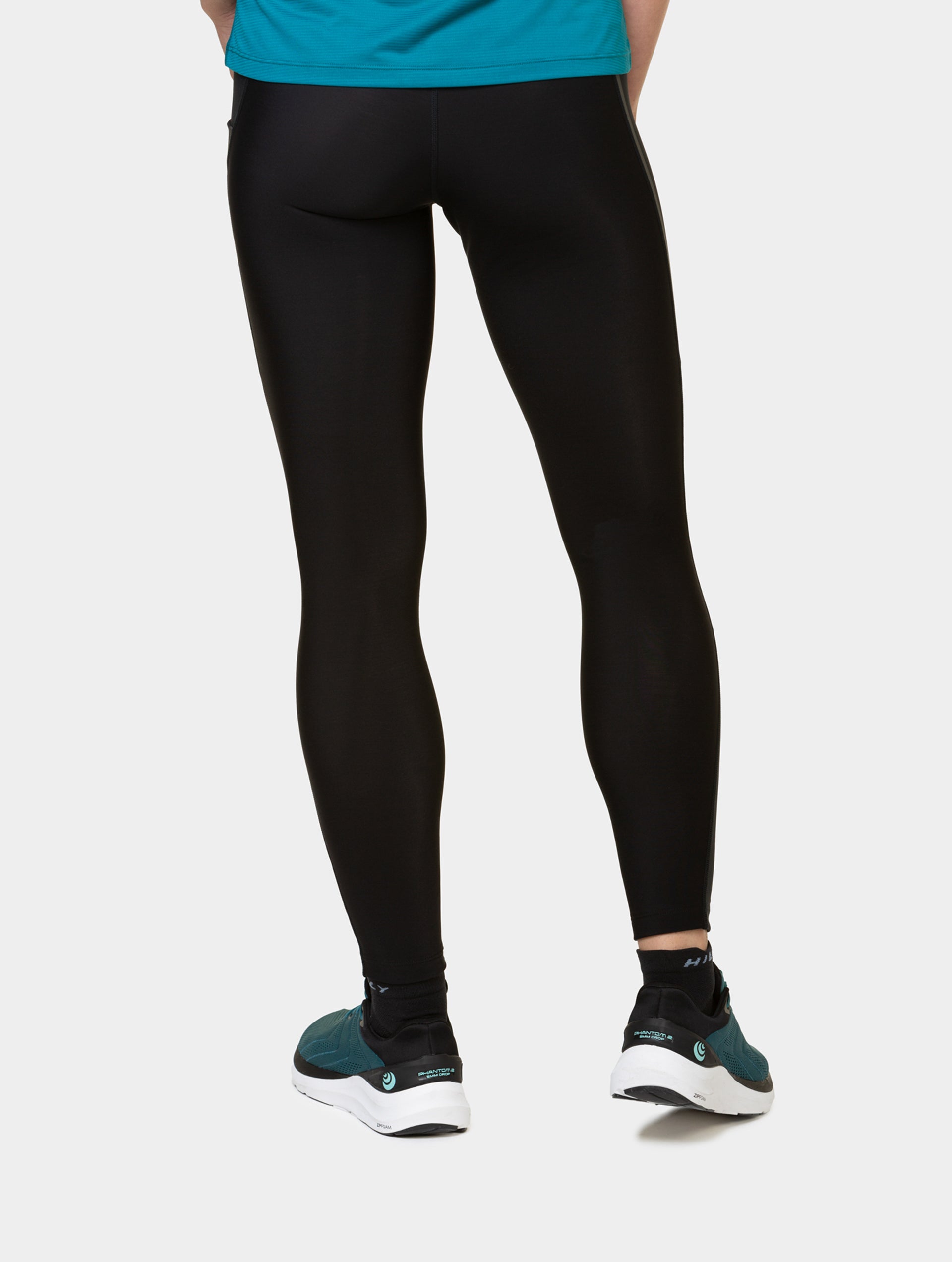 R009 All Black