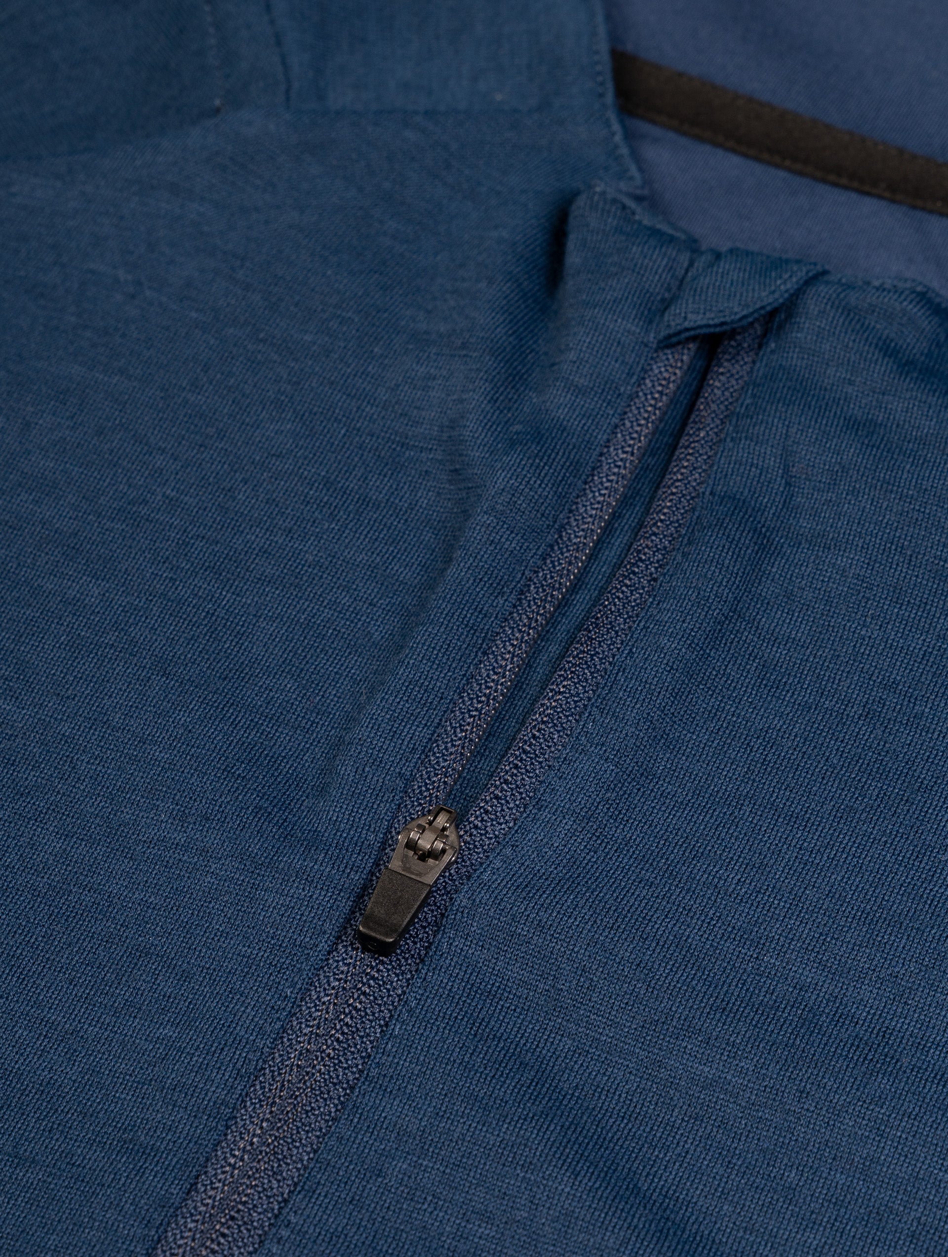 Rh-01303 Dark Navy/Oxide