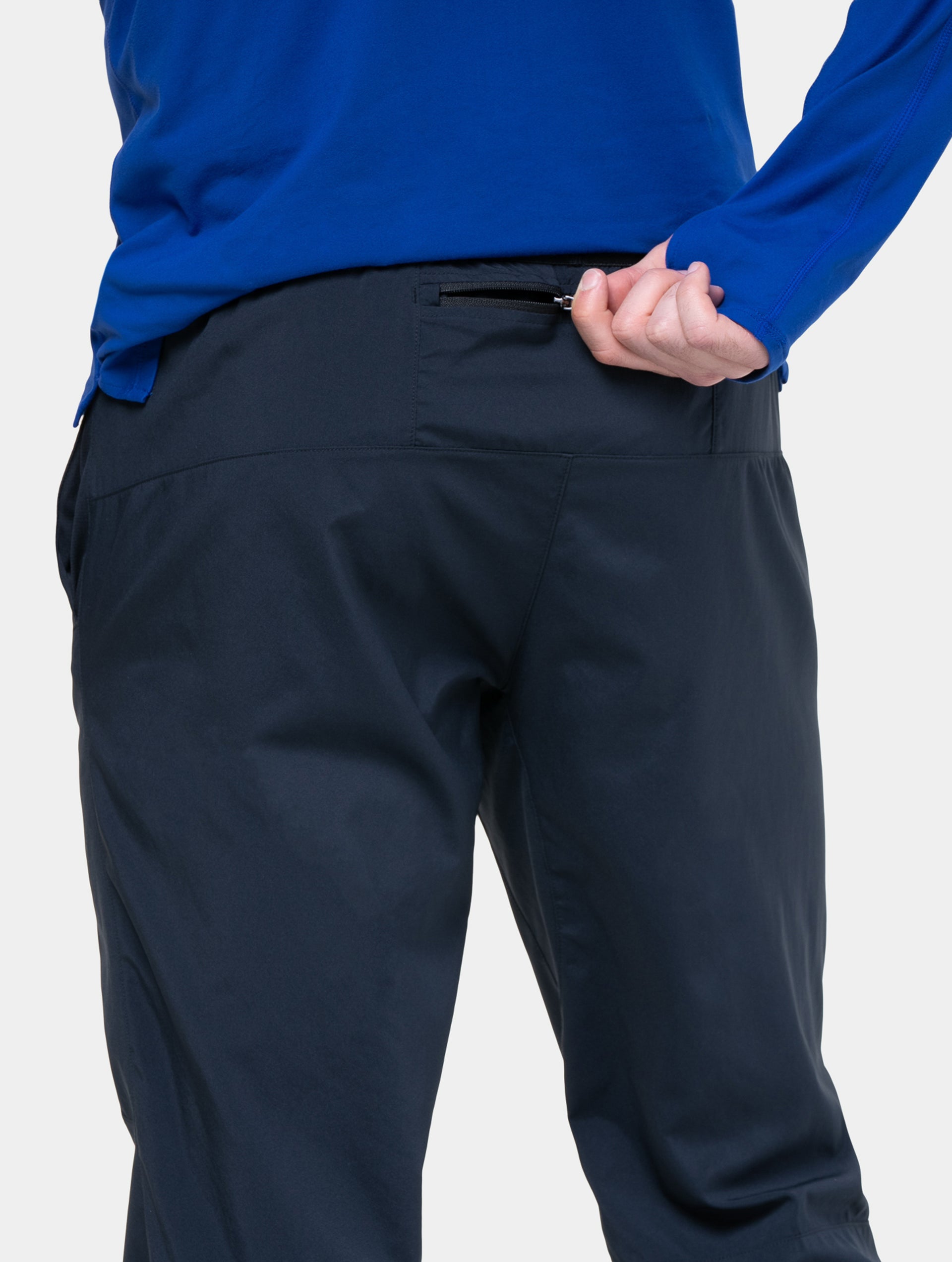 RH-00681 Black/Bright White