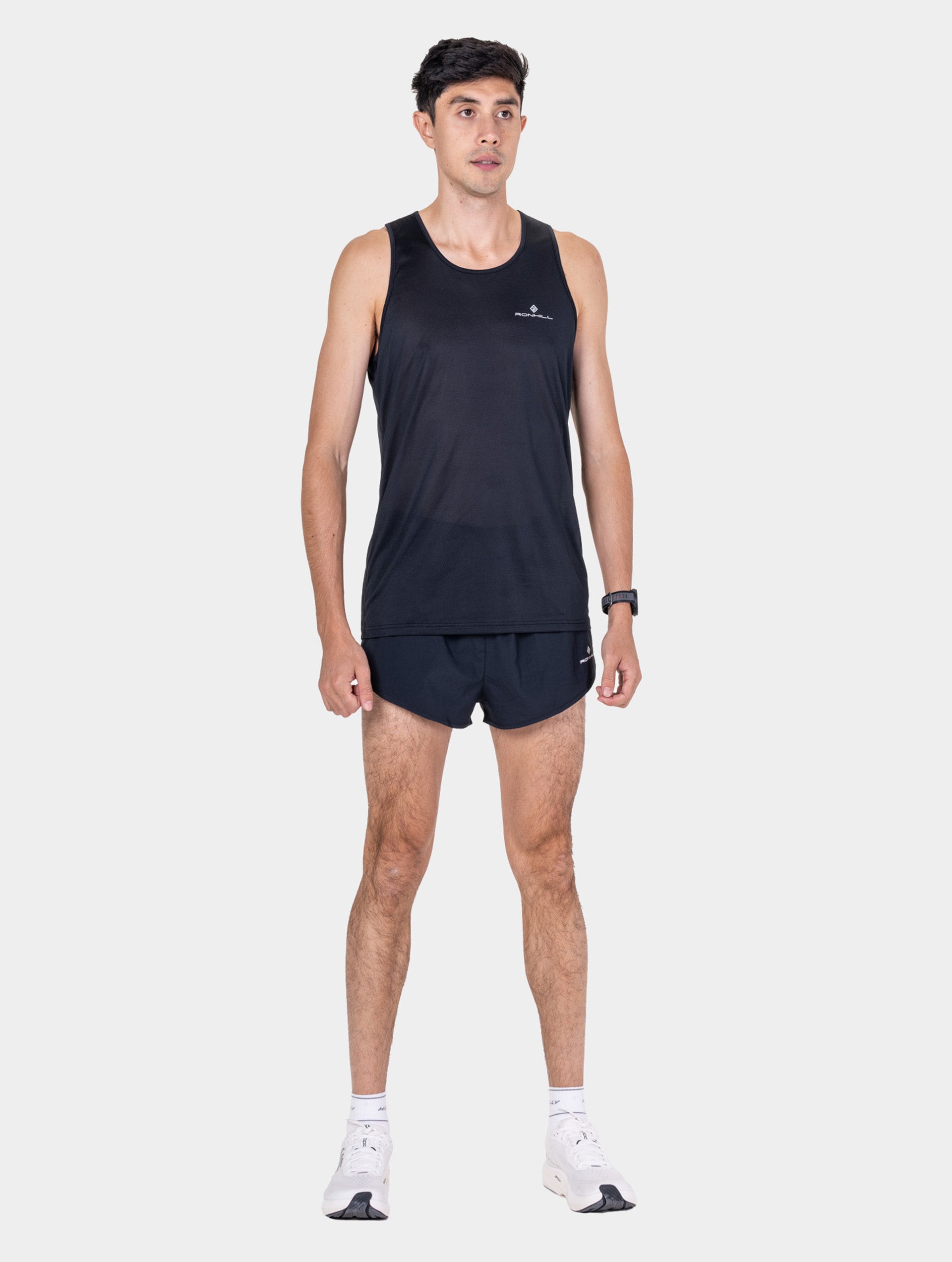 R004 Black