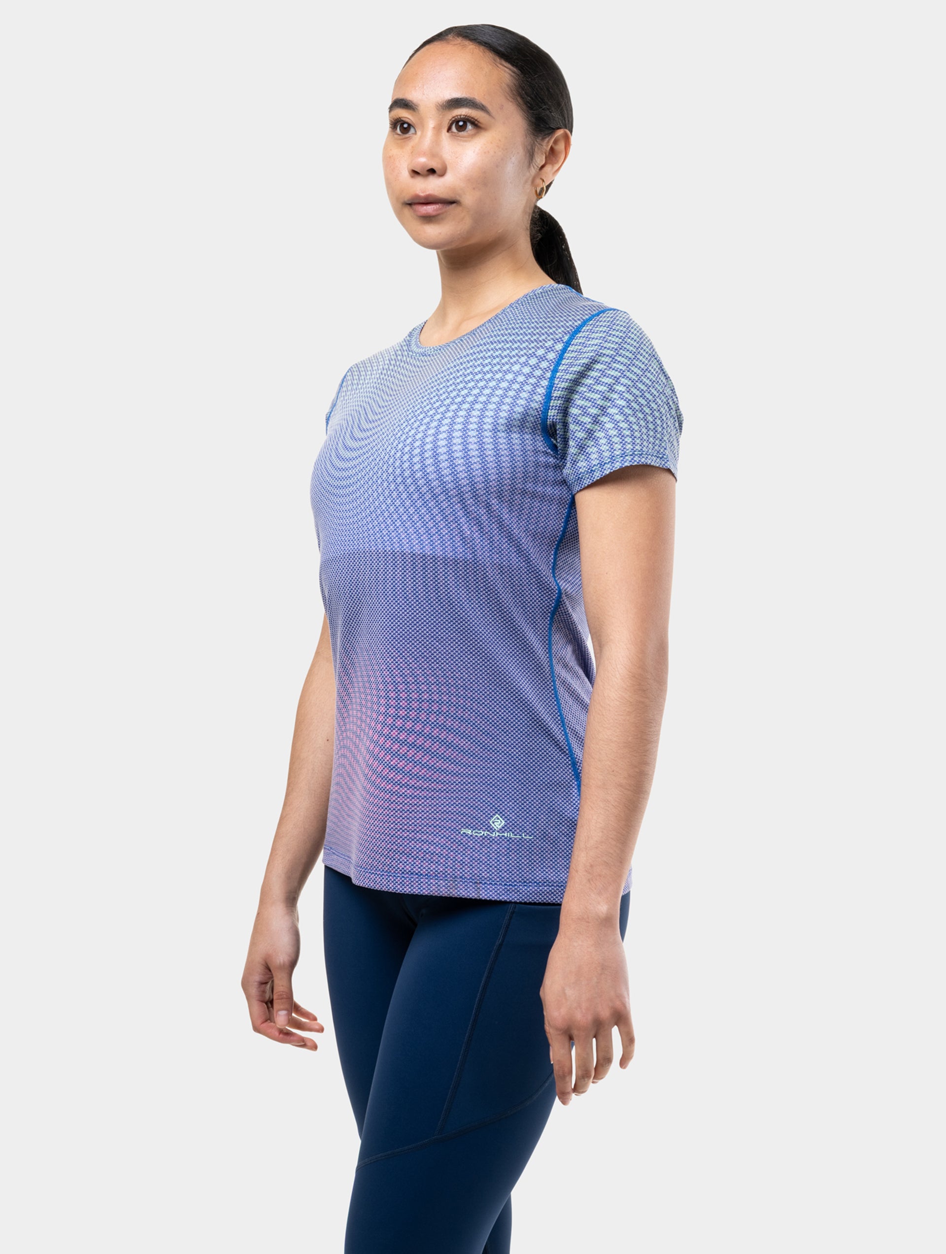 Rh-01455 ClassicBlueRefraction