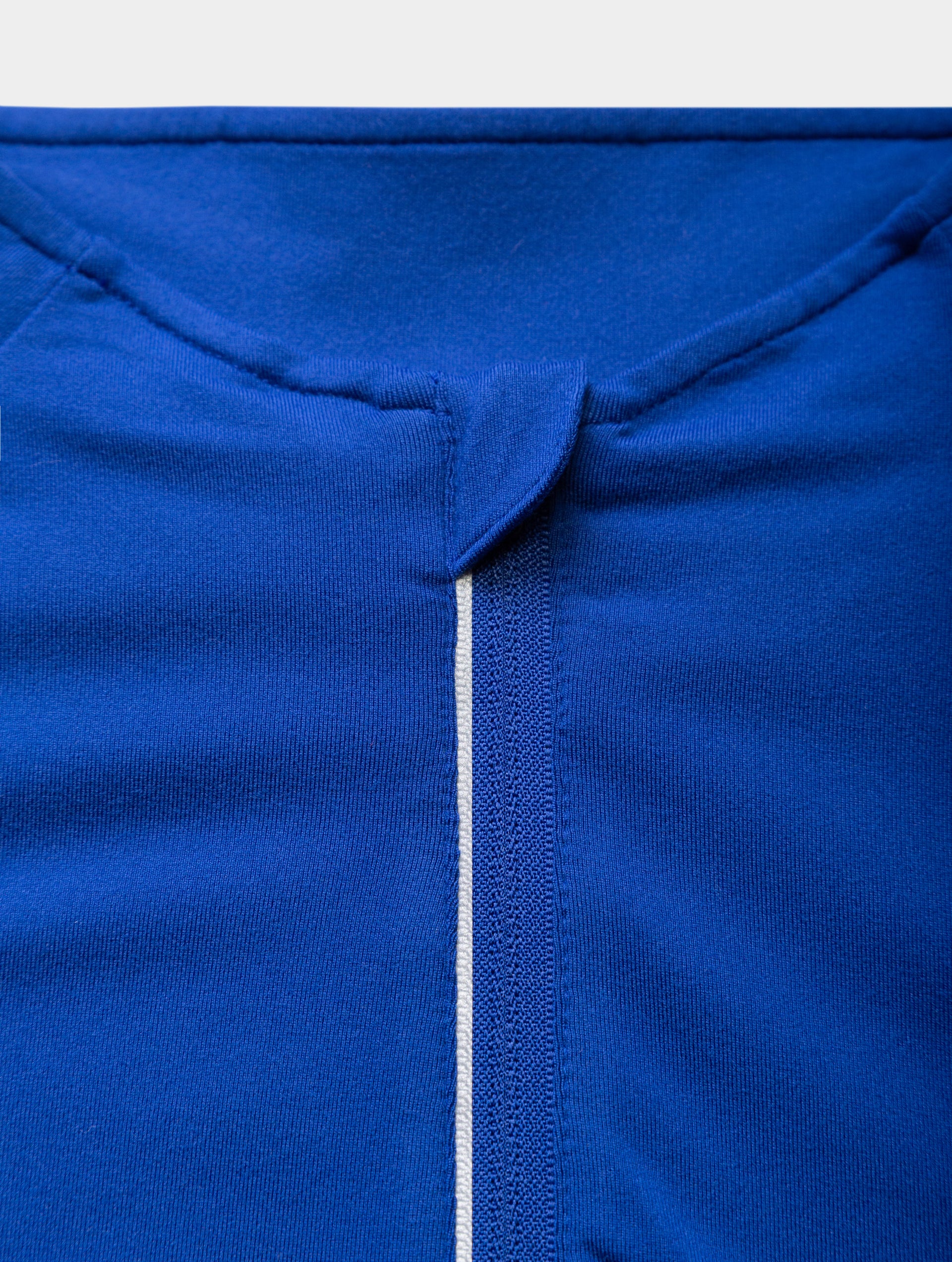 Rh-00898 DrkCobalt/BrightWhite
