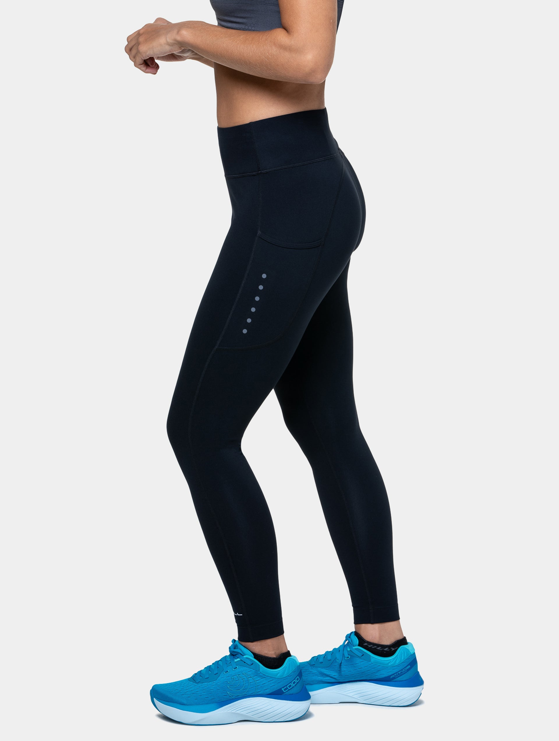 RH-00681 Black/Bright White