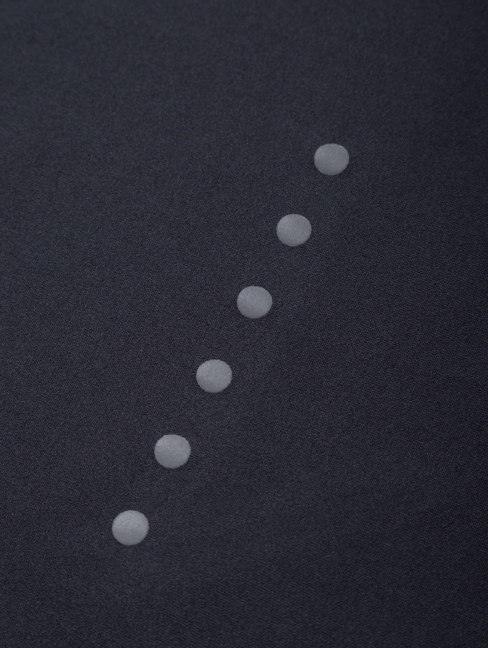 RH-00681 Black/Bright White