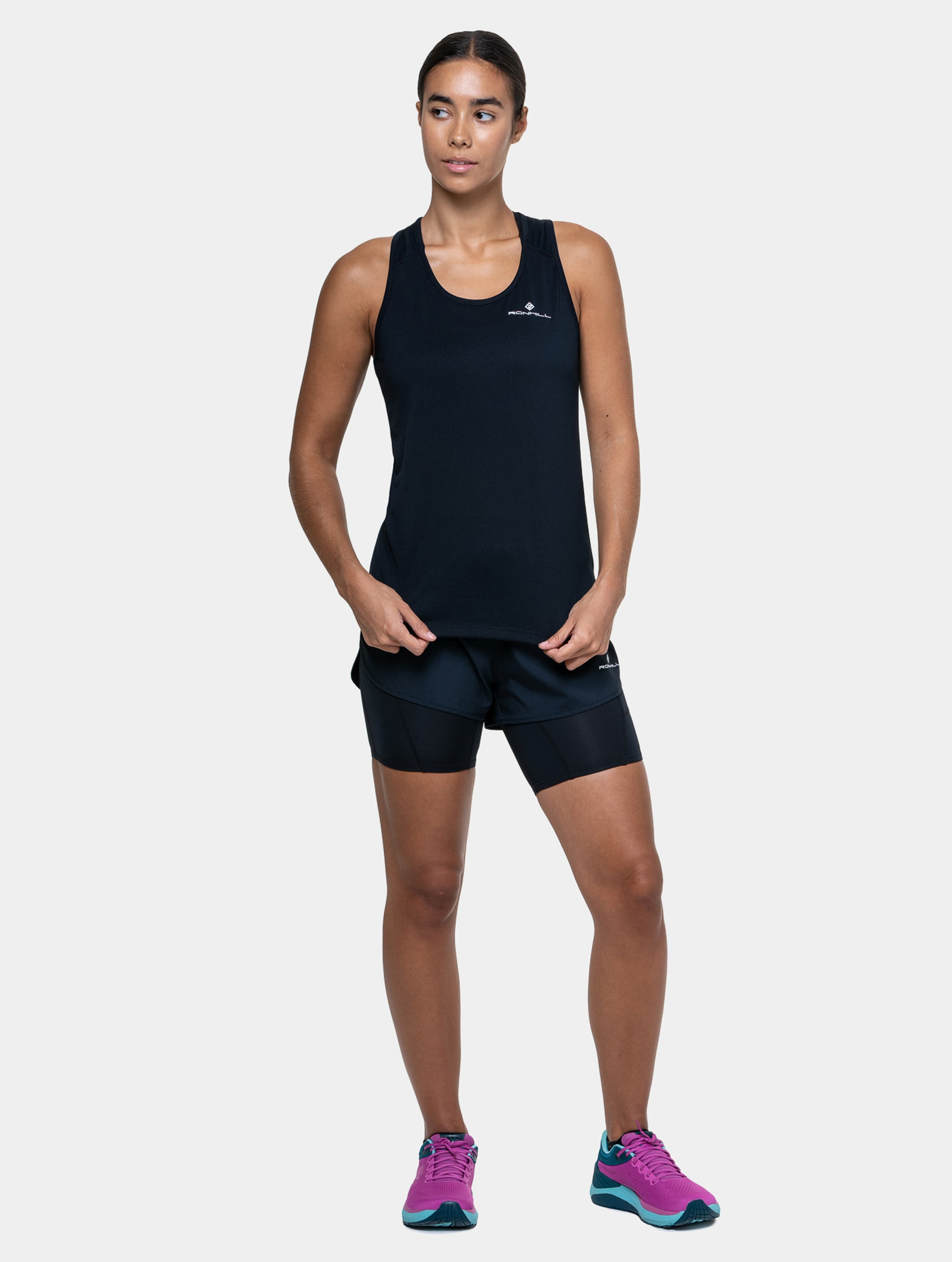 RH-00681 Black/Bright White