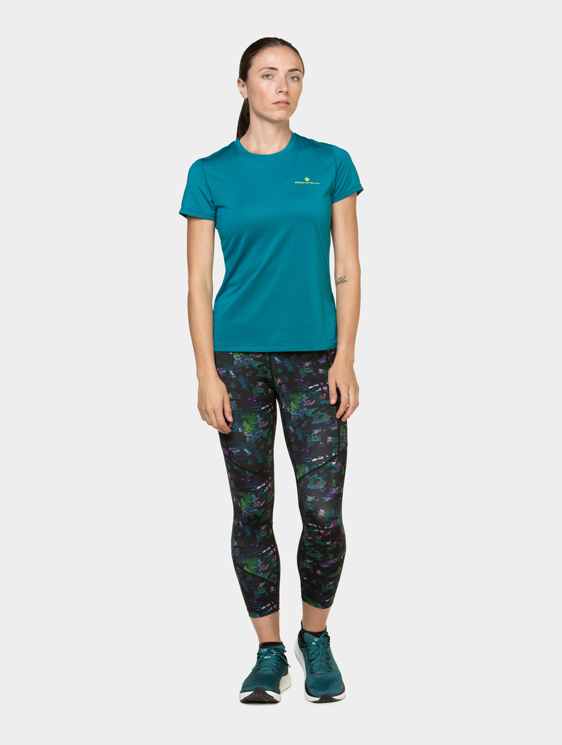 Women s Tech Crop Tight Ronhill
