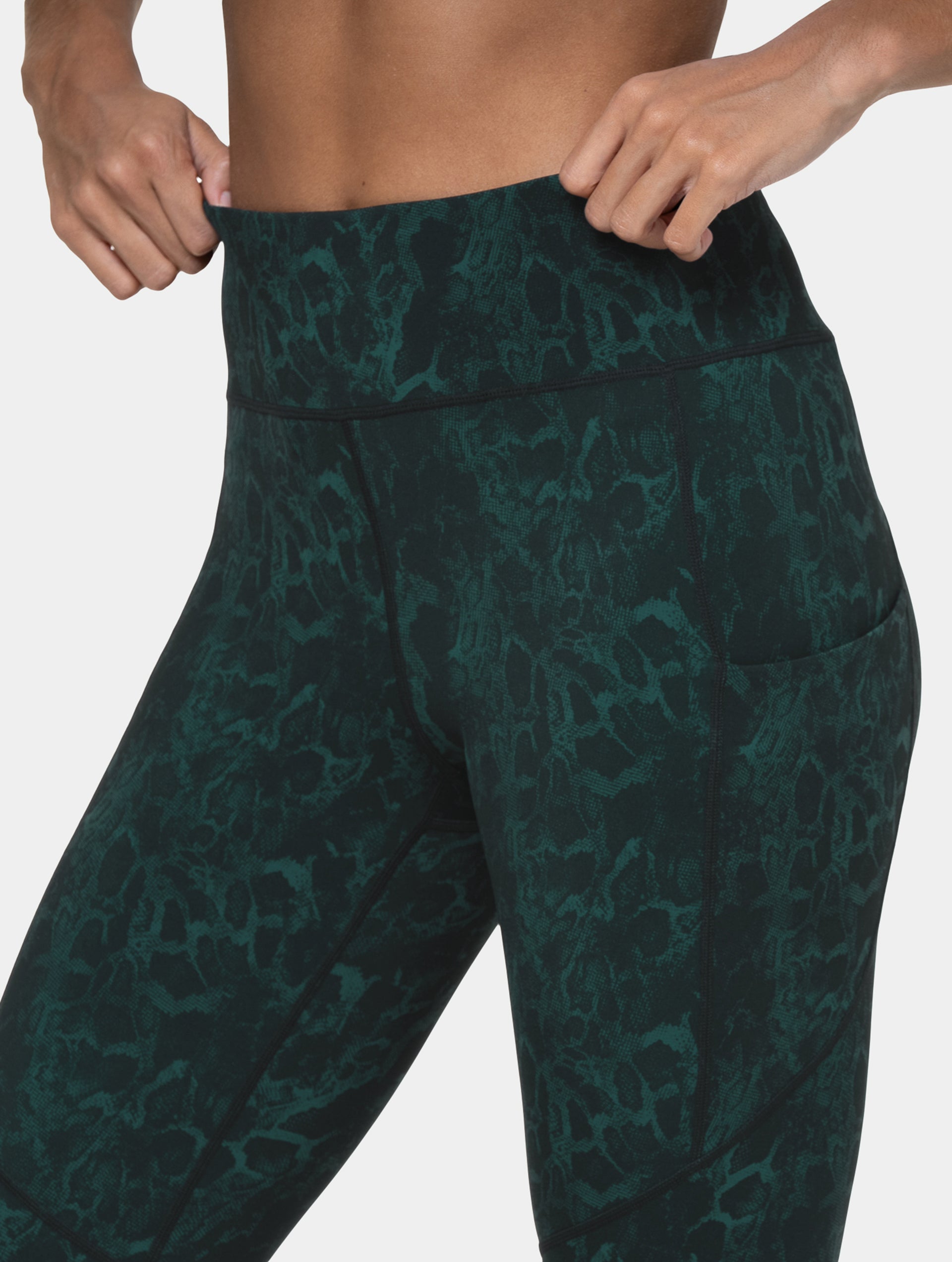 Women's Tech Crop Tight – Ronhill