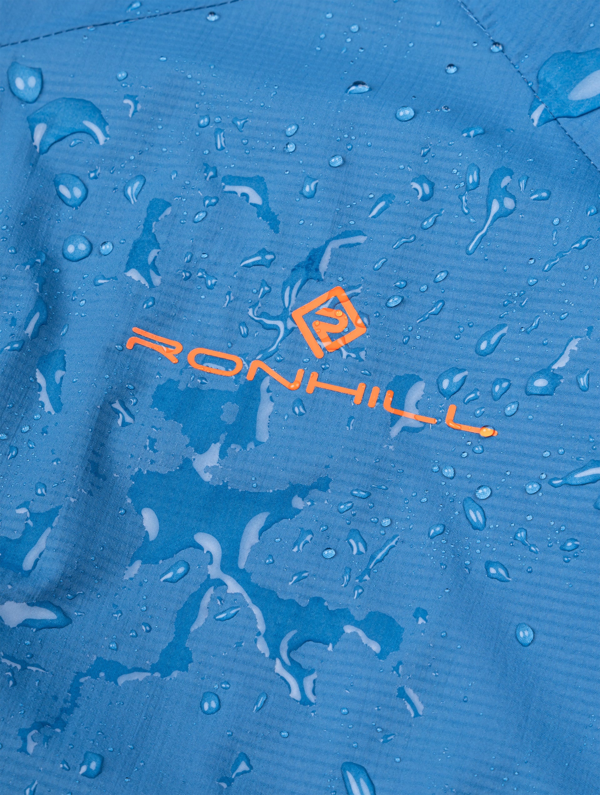 Rh-01494 Glacier/Ronhill Red