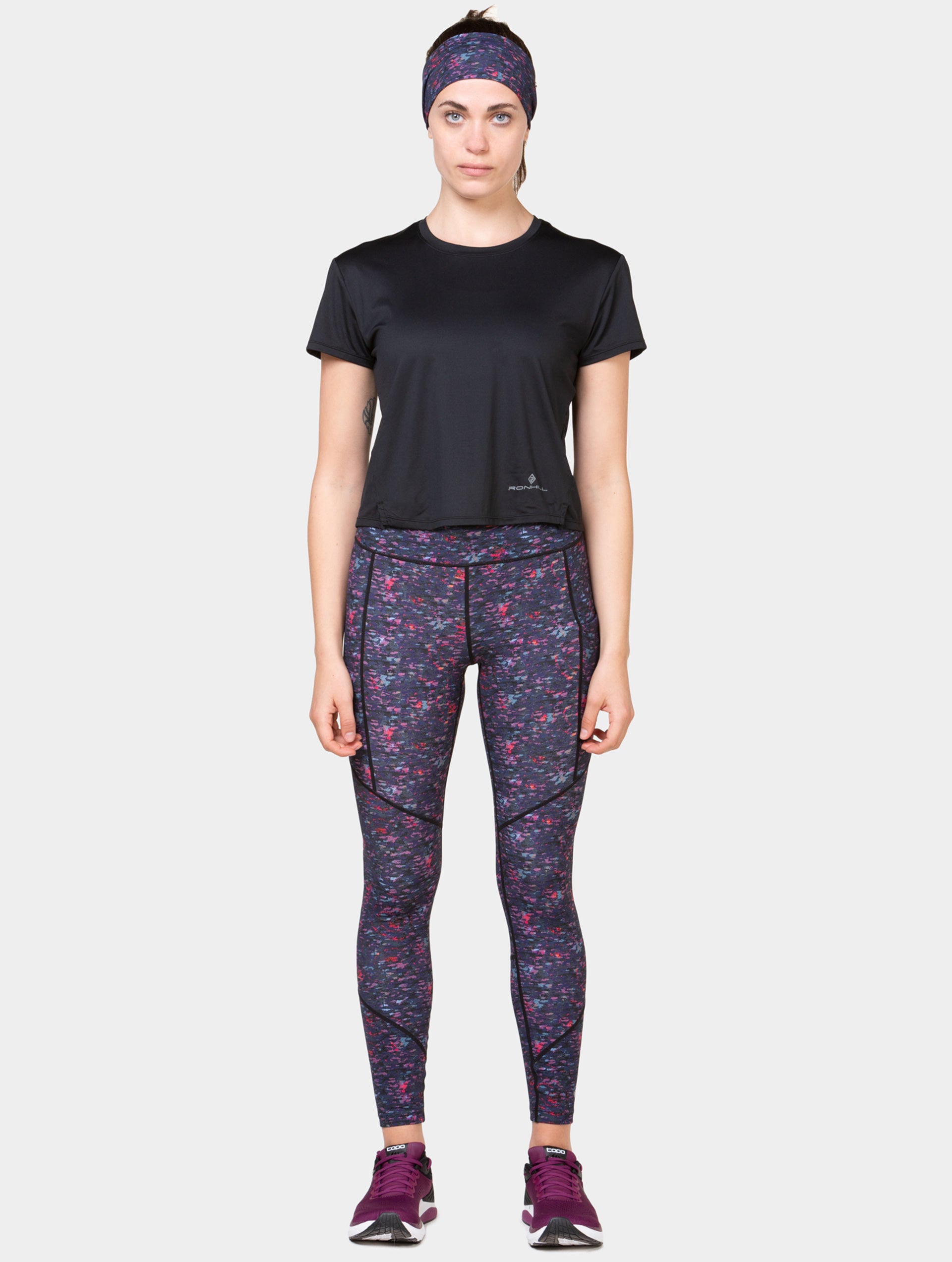 R009 All Black
