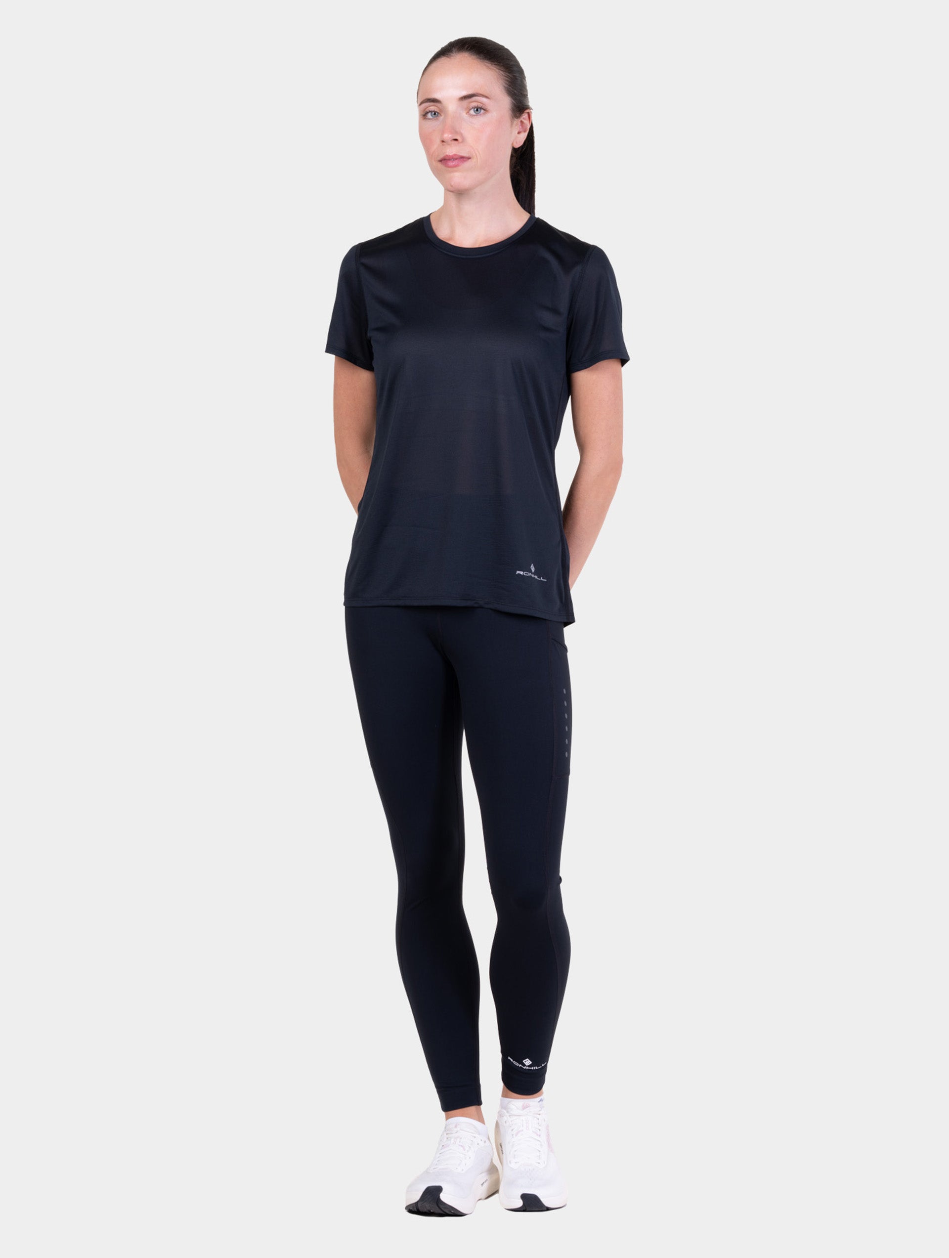 R004 Black