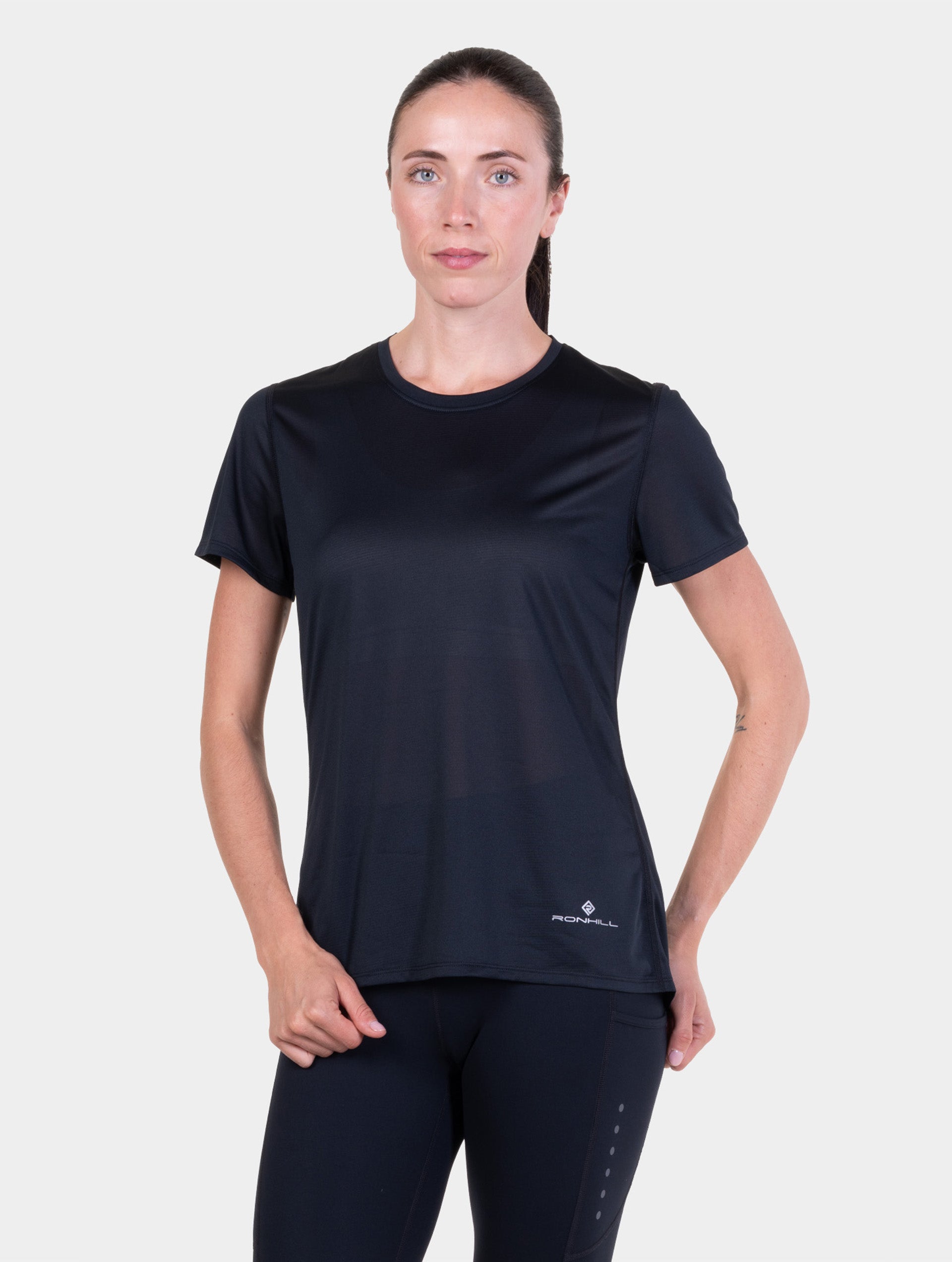R004 Black