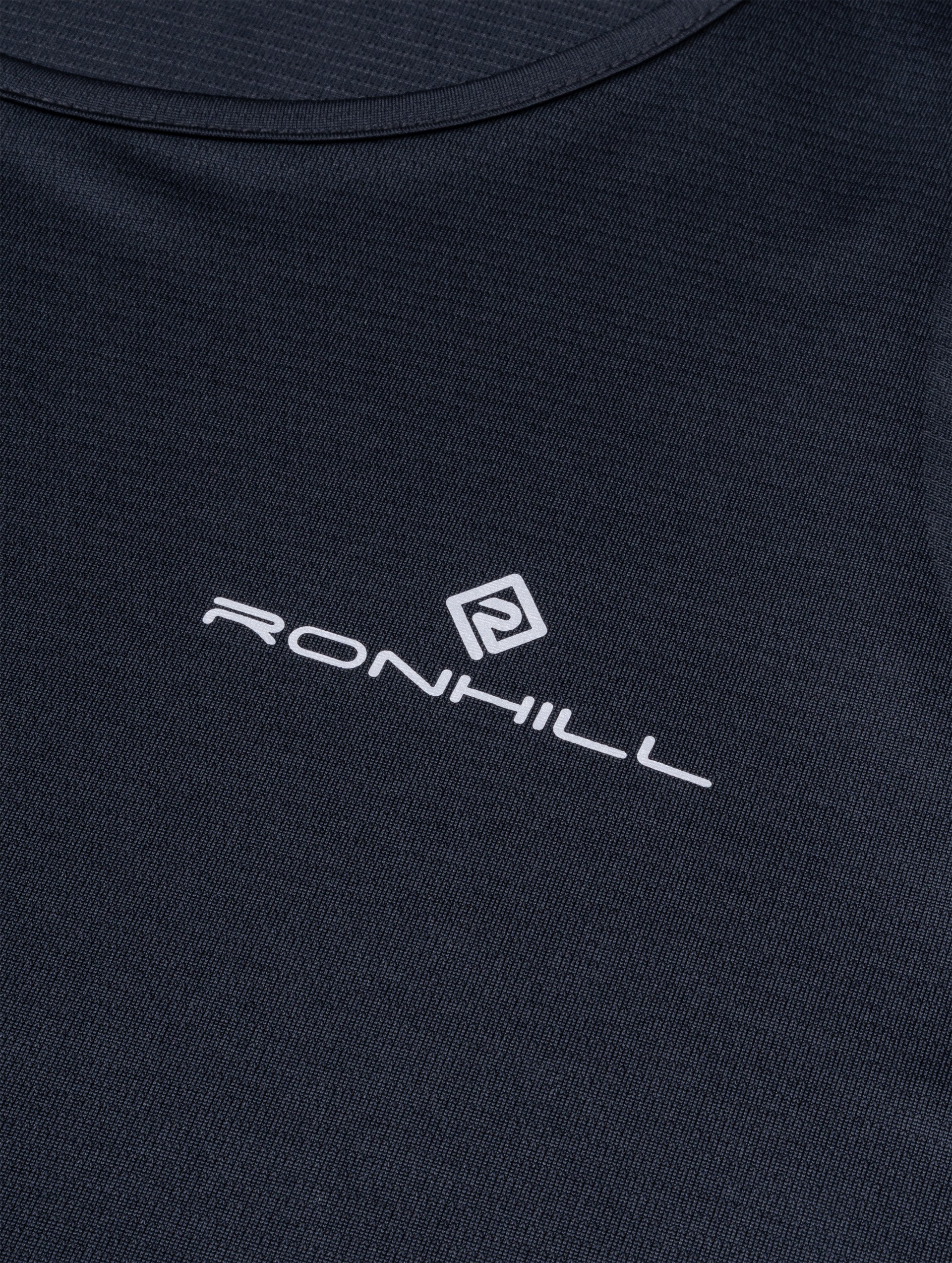 R004 Black