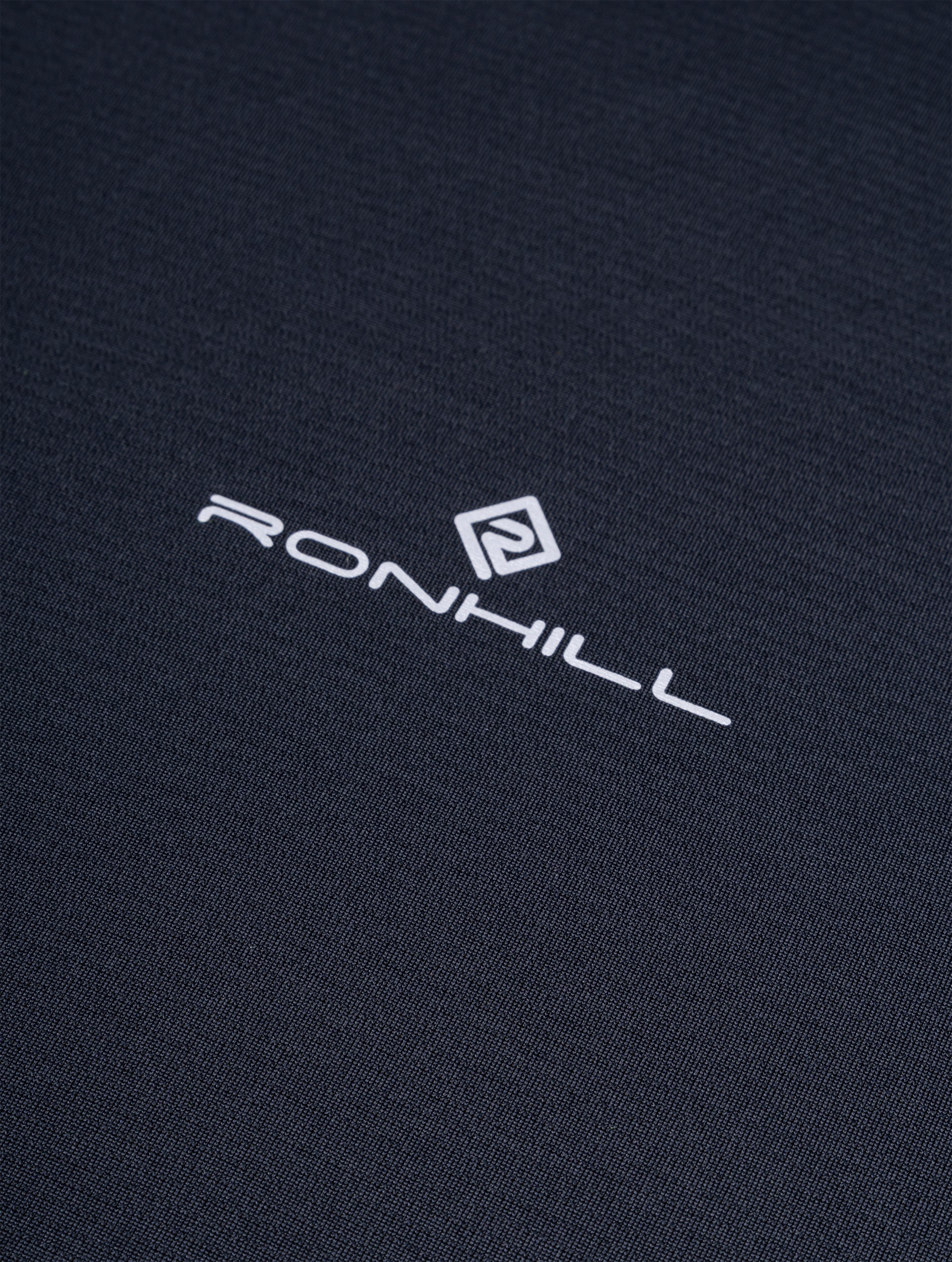 R004 Black
