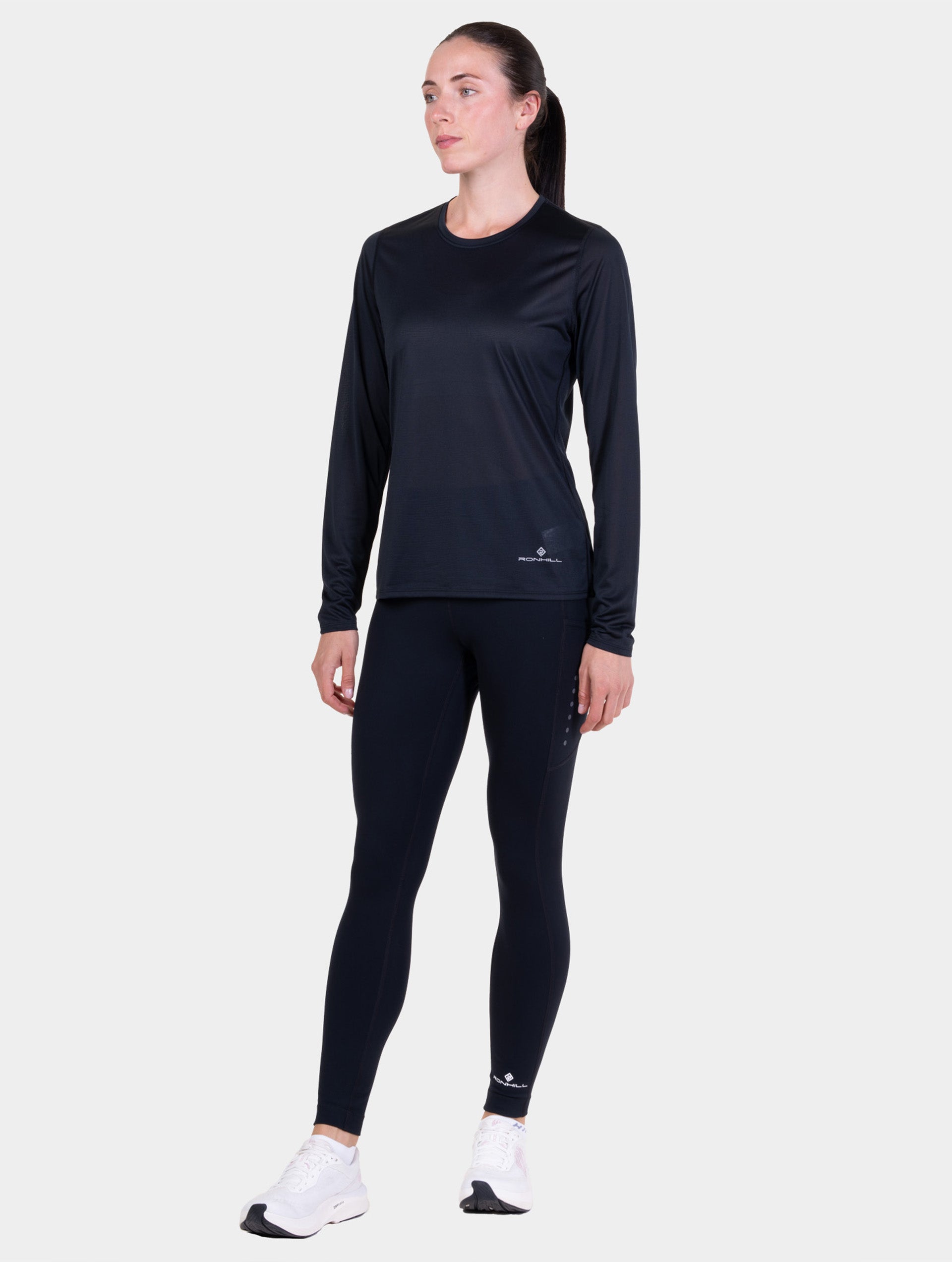 R004 Black