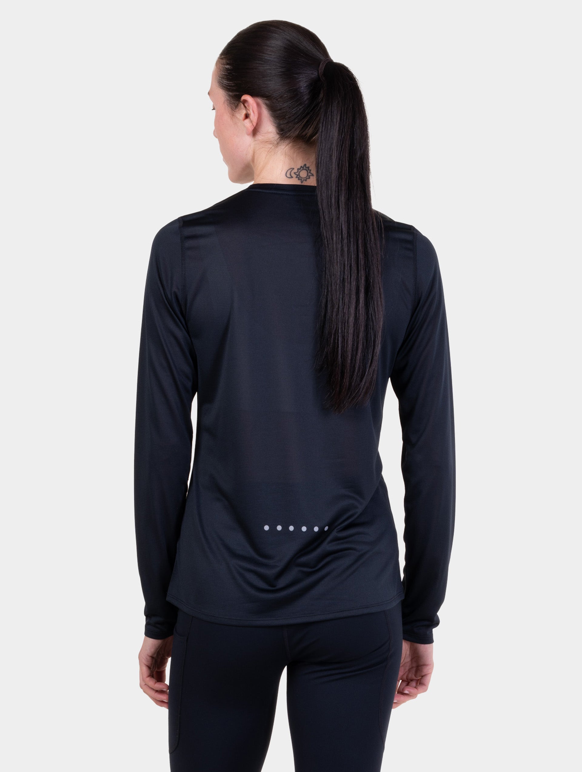 R004 Black