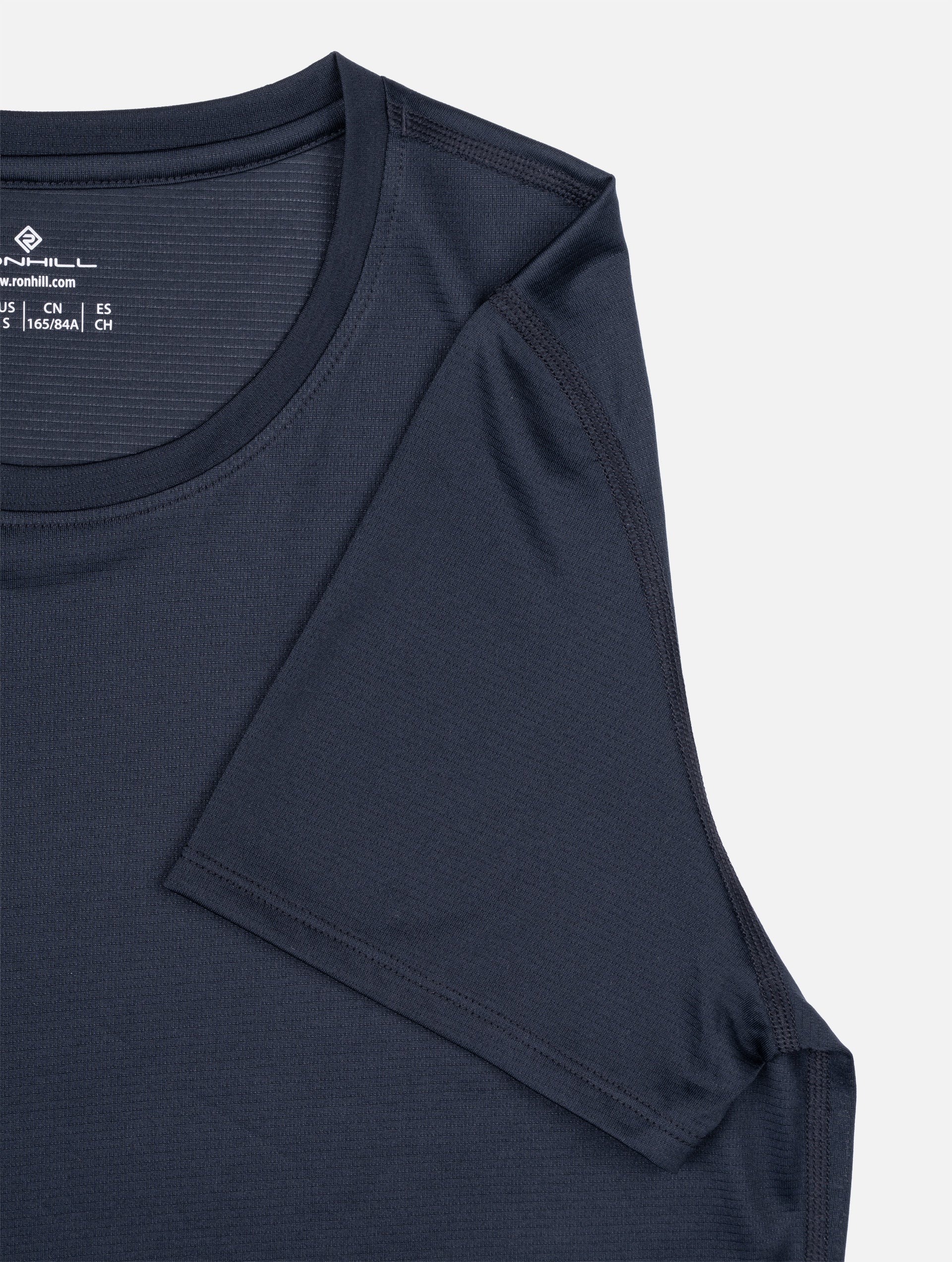 R004 Black
