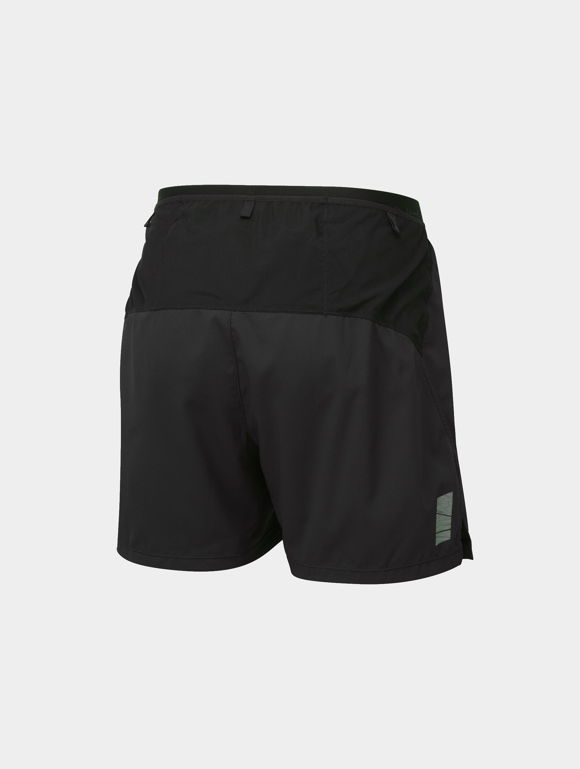 R009 All Black
