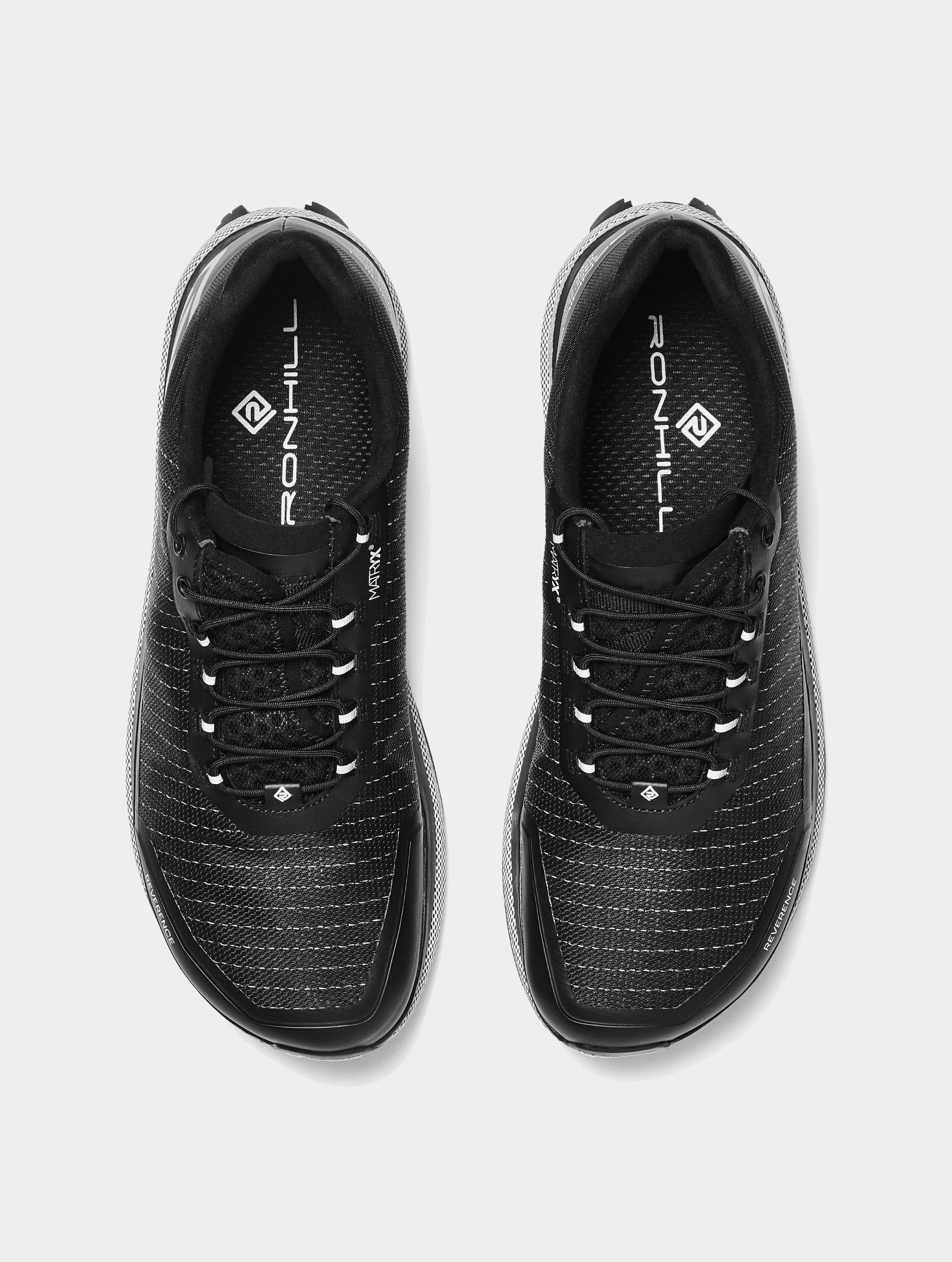 R151 Black/White